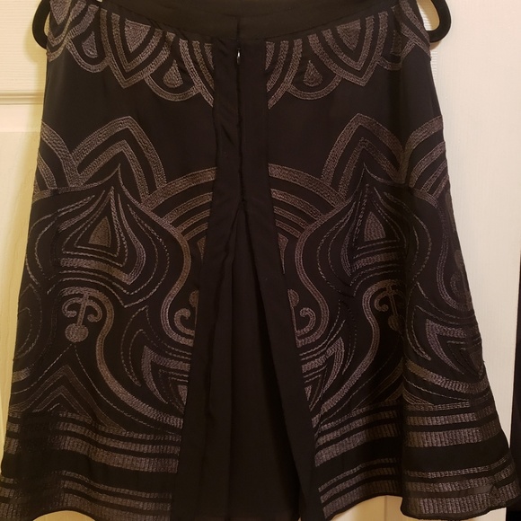 Magaschoni Collection Blk w/ Gold Stitching Skirt - Picture 7 of 7